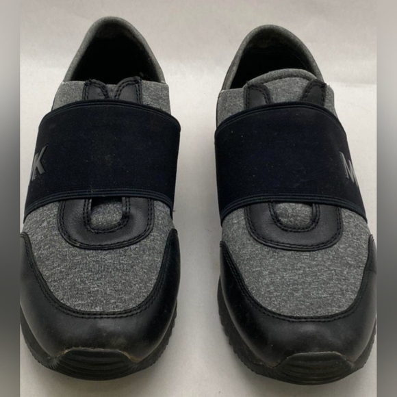 Michael Kors MK Trainer Scuba Grey/Black Sneakers Size 7.5 MSRP $125 - Picture 1 of 6
